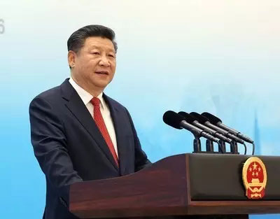 習近平：我們要建設(shè)天藍、地綠、水清的美麗中國，讓老百姓在宜居的環(huán)境中享受生活